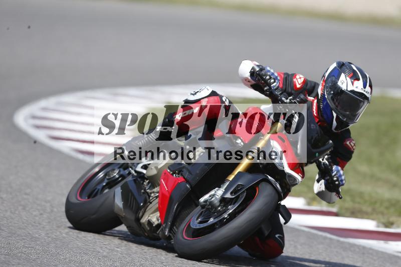 Archiv-2025/49 26.08.2025 Cornu Master School ADR/gruen-vert/58